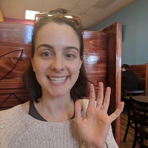 Meet your Posher, Julia